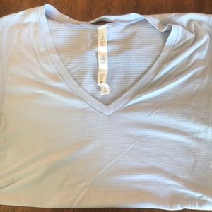 Lavender lululemon v neck